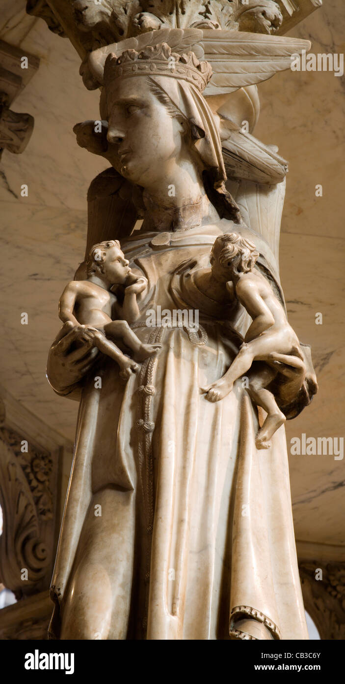 Pisa - detail of old stone gothic pulpit from cathedral Santa Maria Assunta Stock Photo