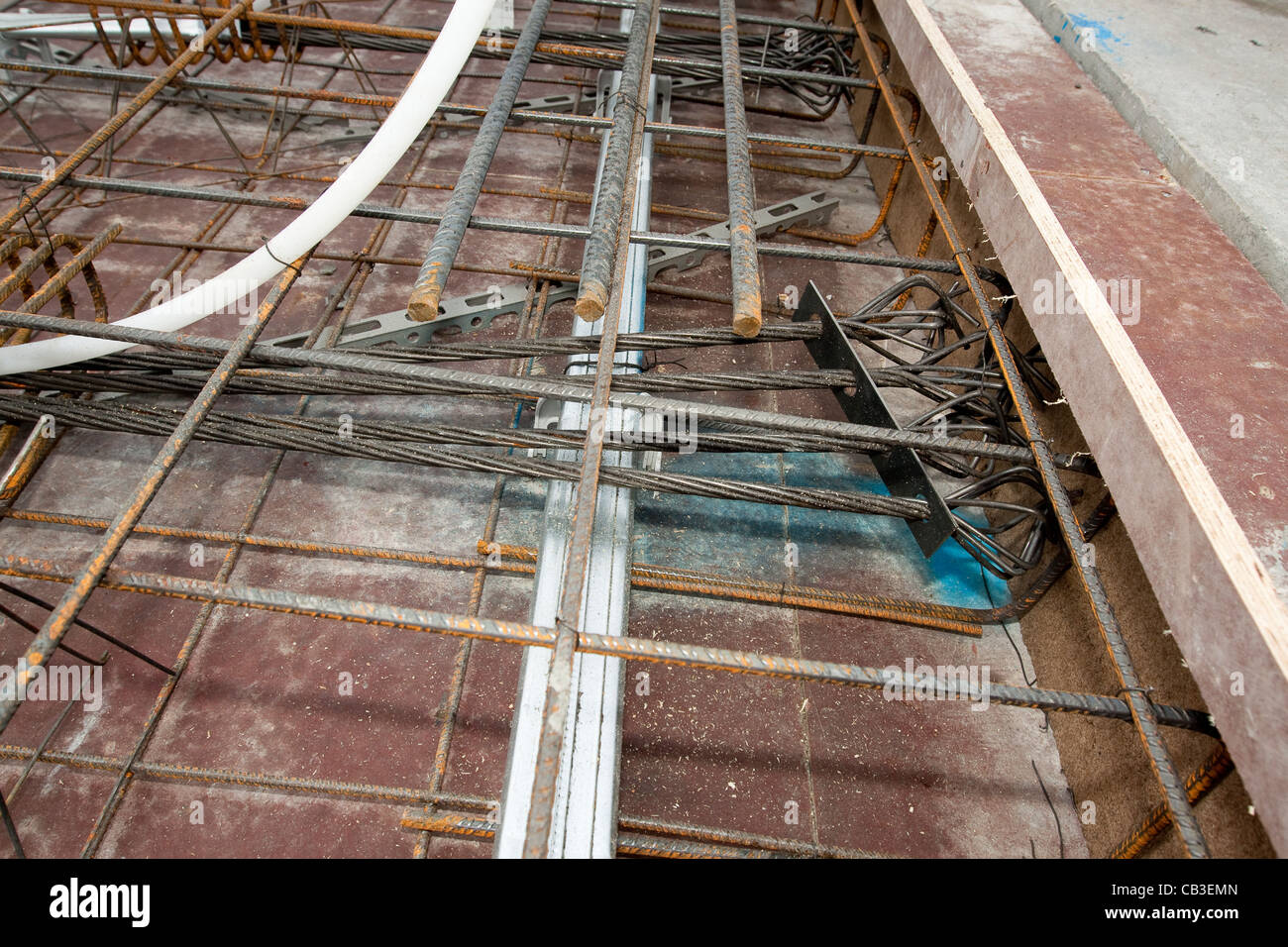 Posttensioning steel cables in concrete floor formwork Stock Photo Alamy