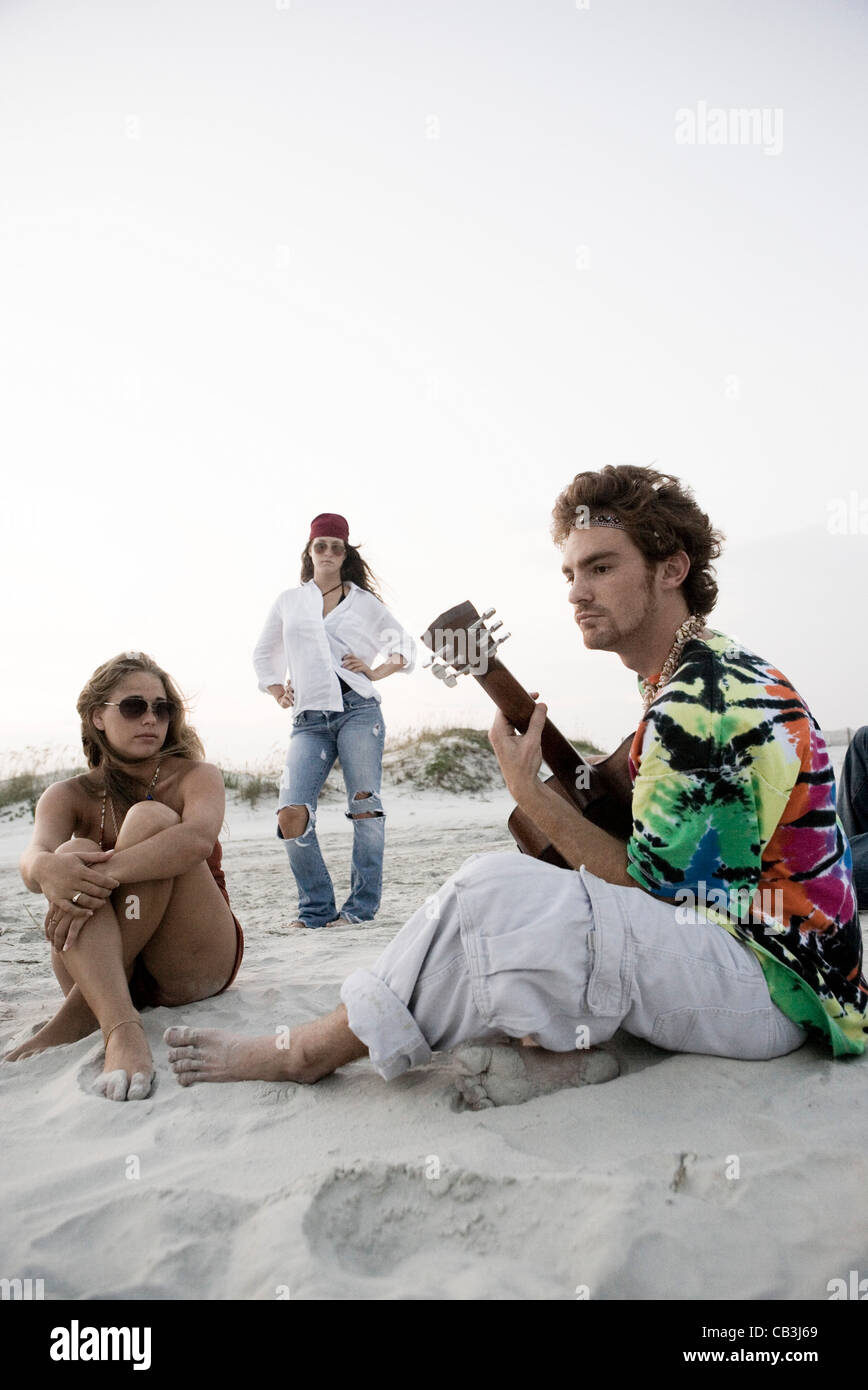 Hippies 1960s beach hi-res stock photography and images - Alamy