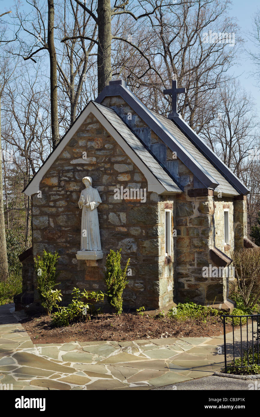 The rear exterior of the Corpus Christi Chapel and its statue of St. Elizabeth Ann Seton, Emmitsburg, Maryland. Stock Photo