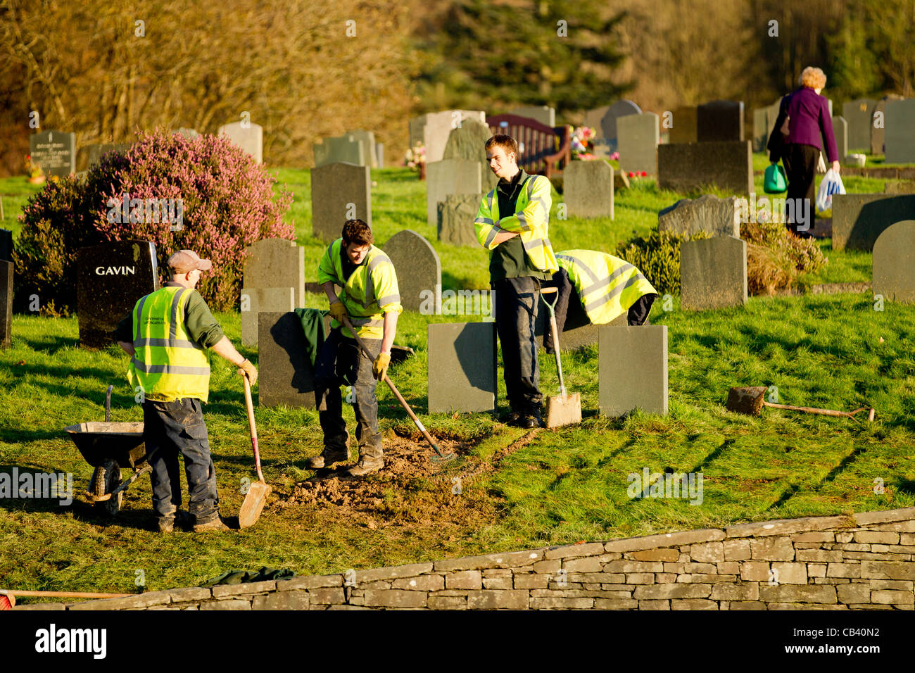Digging A Grave High Resolution Stock Photography and Images Alamy