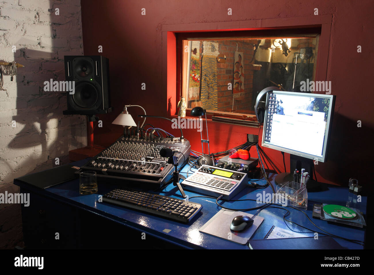 Divine equipment africa hires stock photography and images Alamy