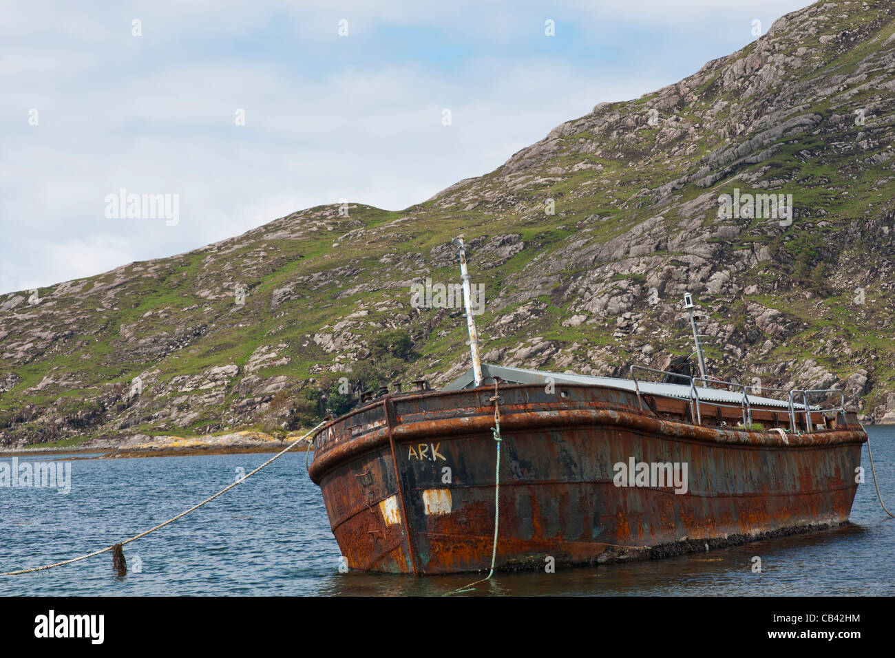 Tied up boat hi-res stock photography and images - Alamy