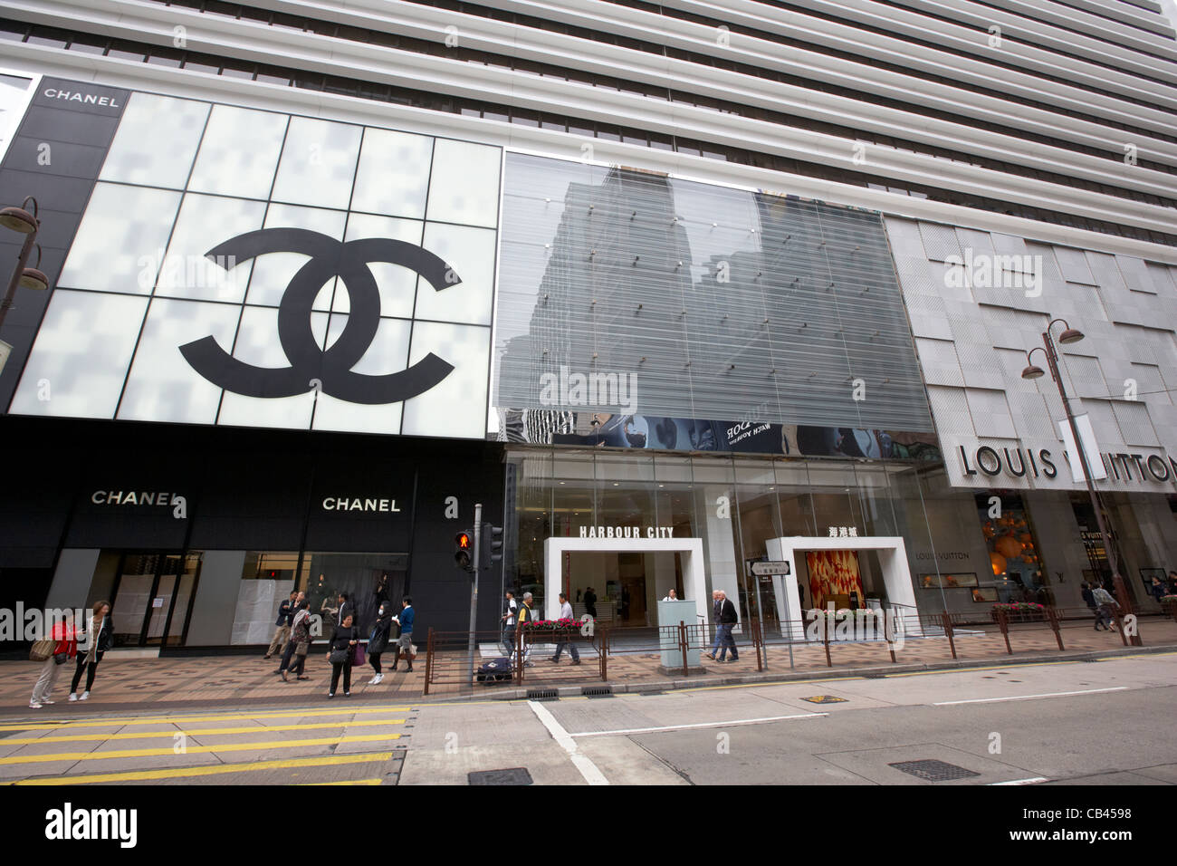 Shopping itineraries in CHANEL(CANTON ROAD) in October (updated in