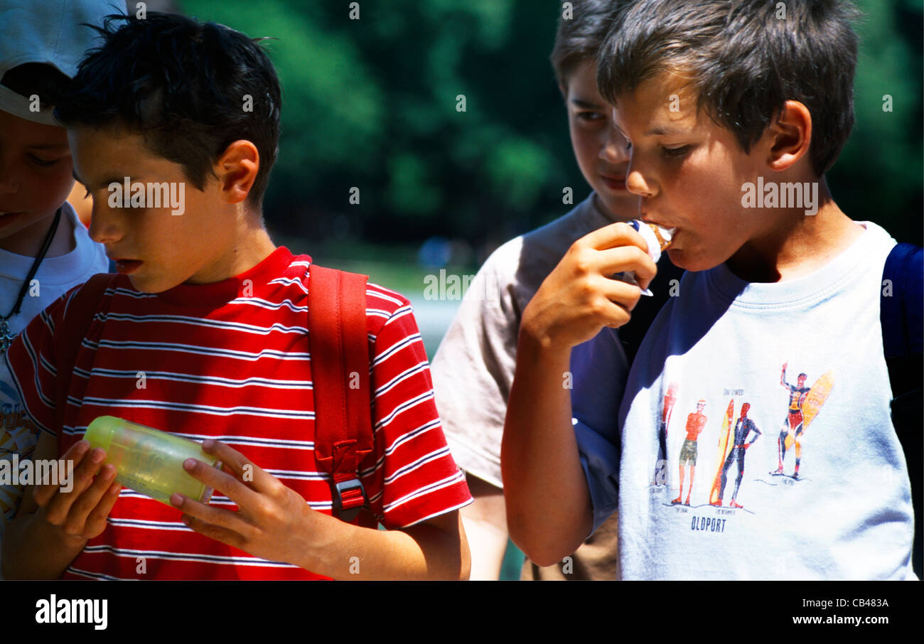 Madrid Spain Retiro Park School Boys Eating Ice Cream Stock Photo Alamy