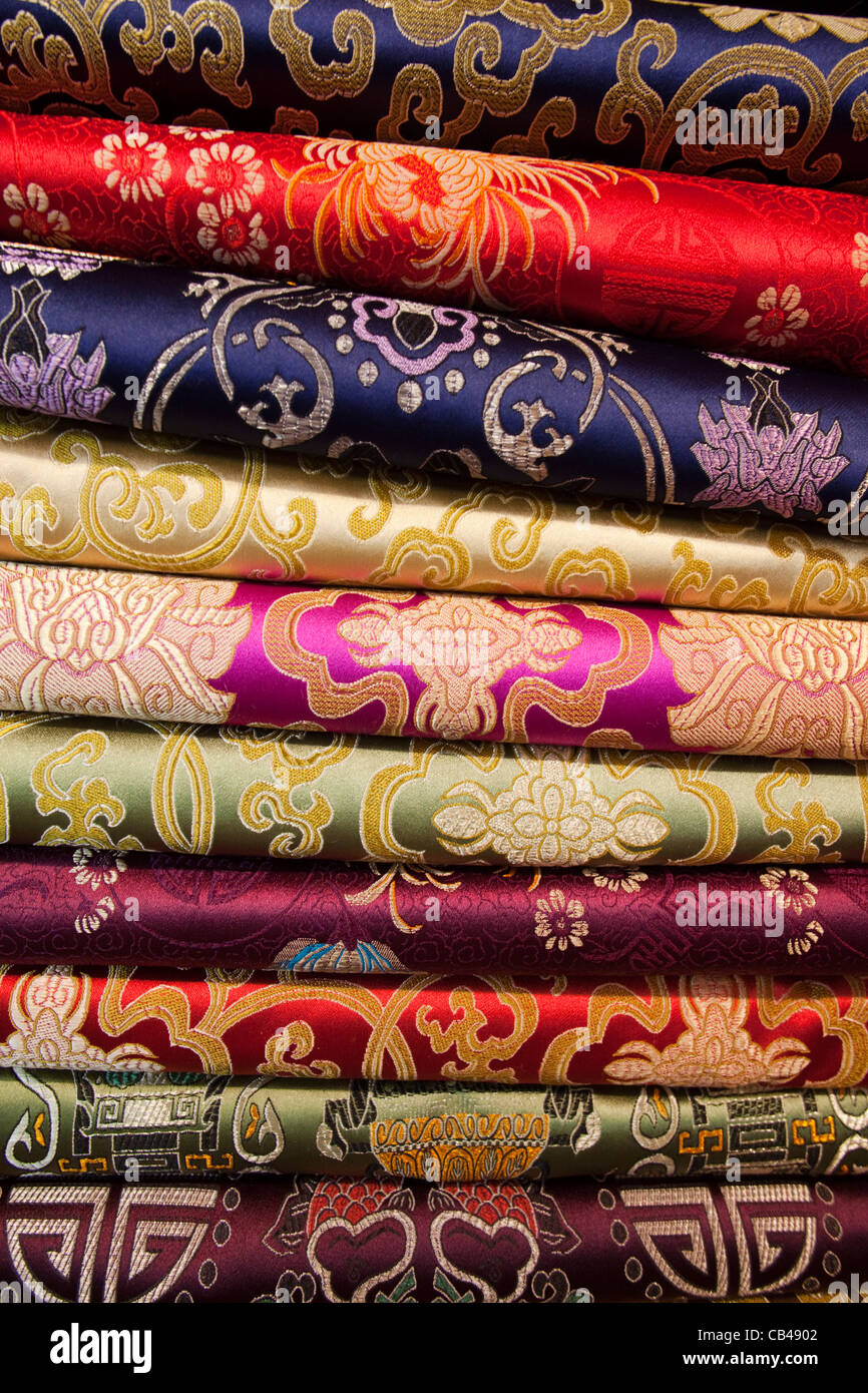 Chinese silk fabric hires stock photography and images Alamy