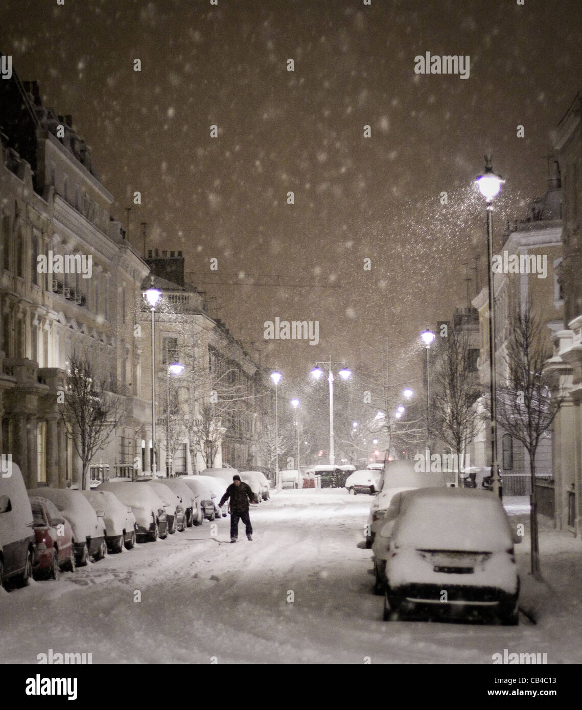 London Snow: A pretty, London, Georgian street in the snow. Pimlico, London, UK Stock Photo