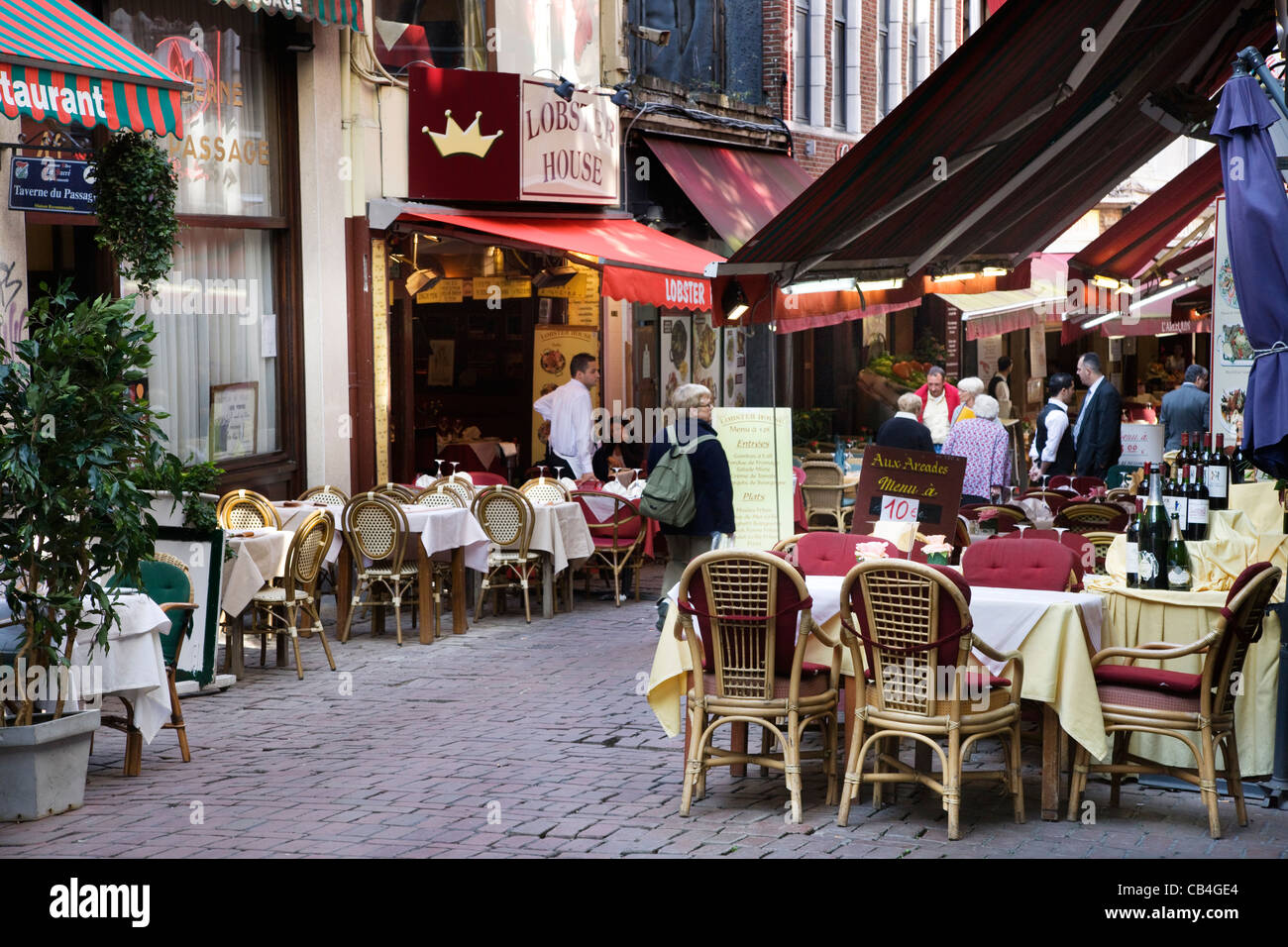 Restaurants in the Rue des Bouchers / Beenhouwersstraat / Butcher's street in Brussels, Belgium Stock Photo
