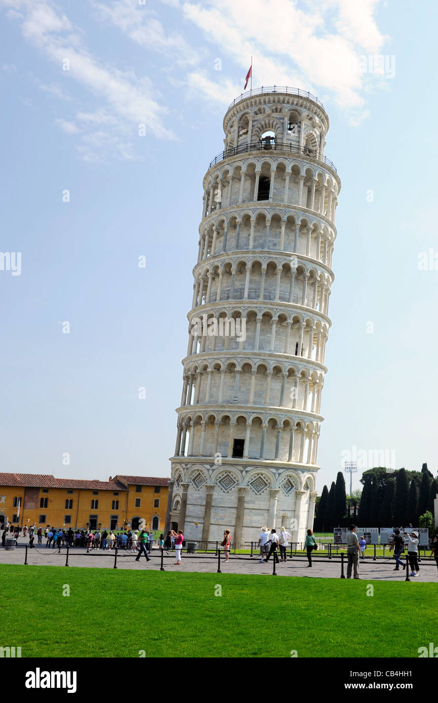 Leaning tower pisa foundation hi-res stock photography and images - Alamy