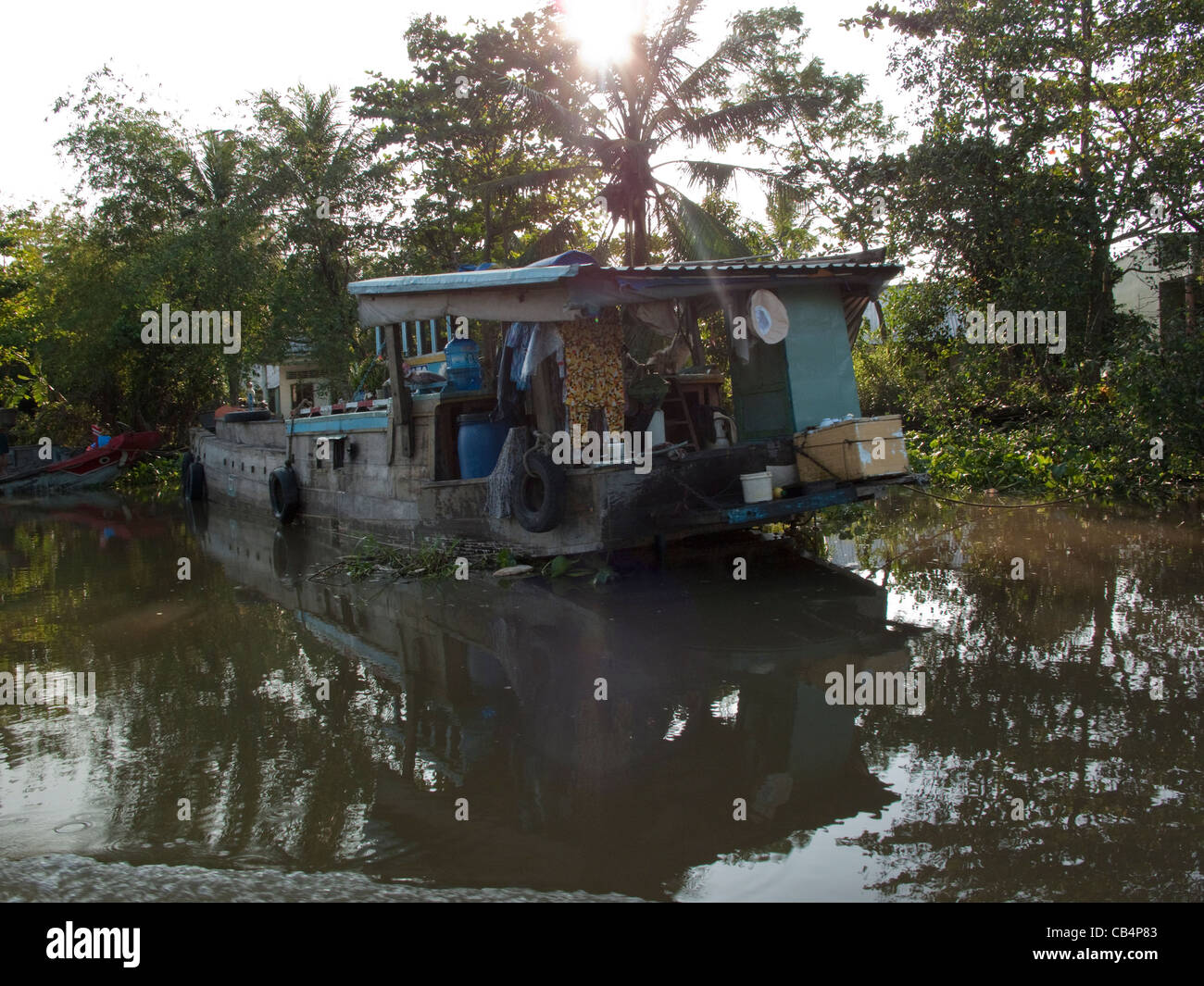 Vietnam house boat hires stock photography and images Alamy
