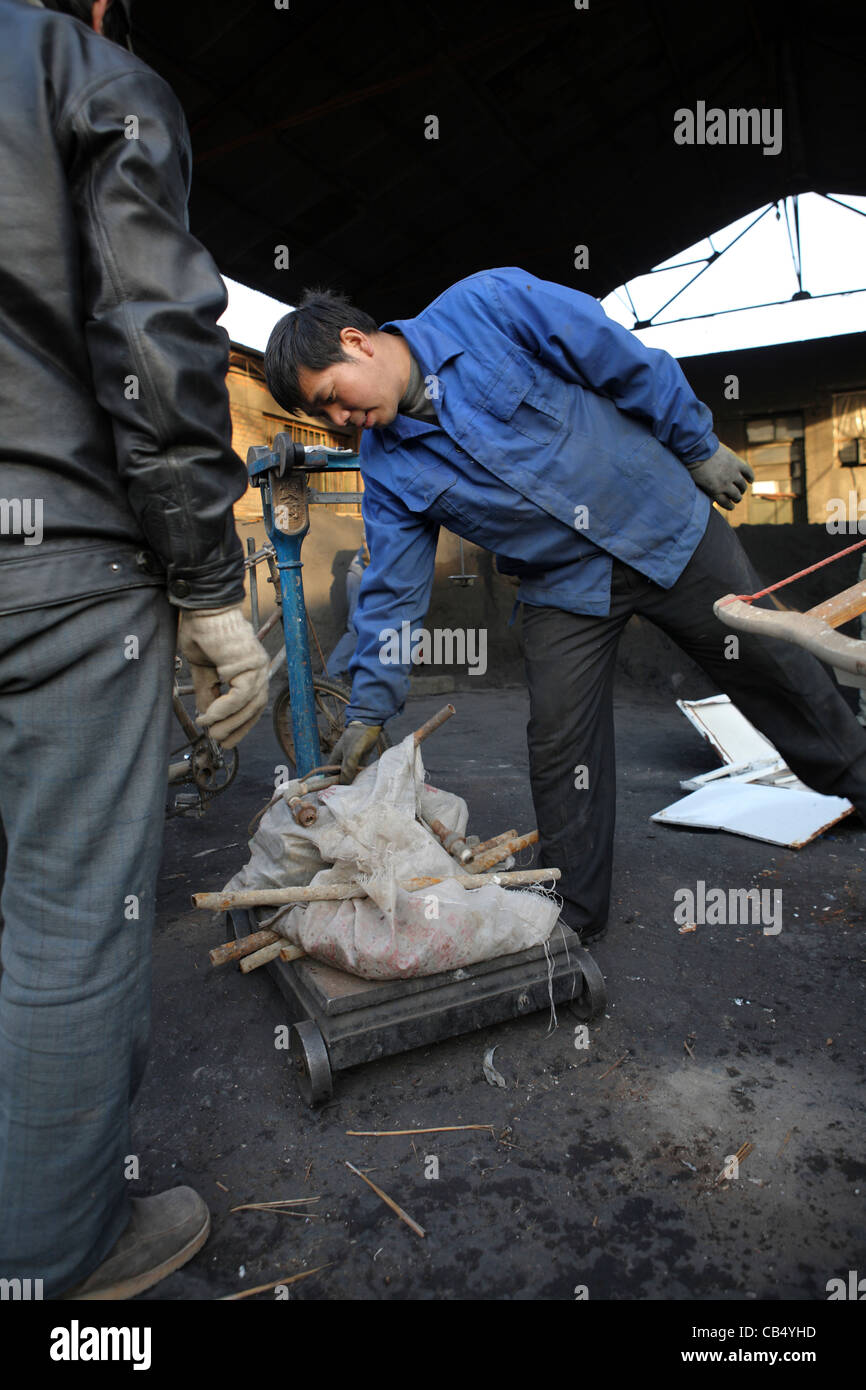 Collected materials hi-res stock photography and images - Alamy