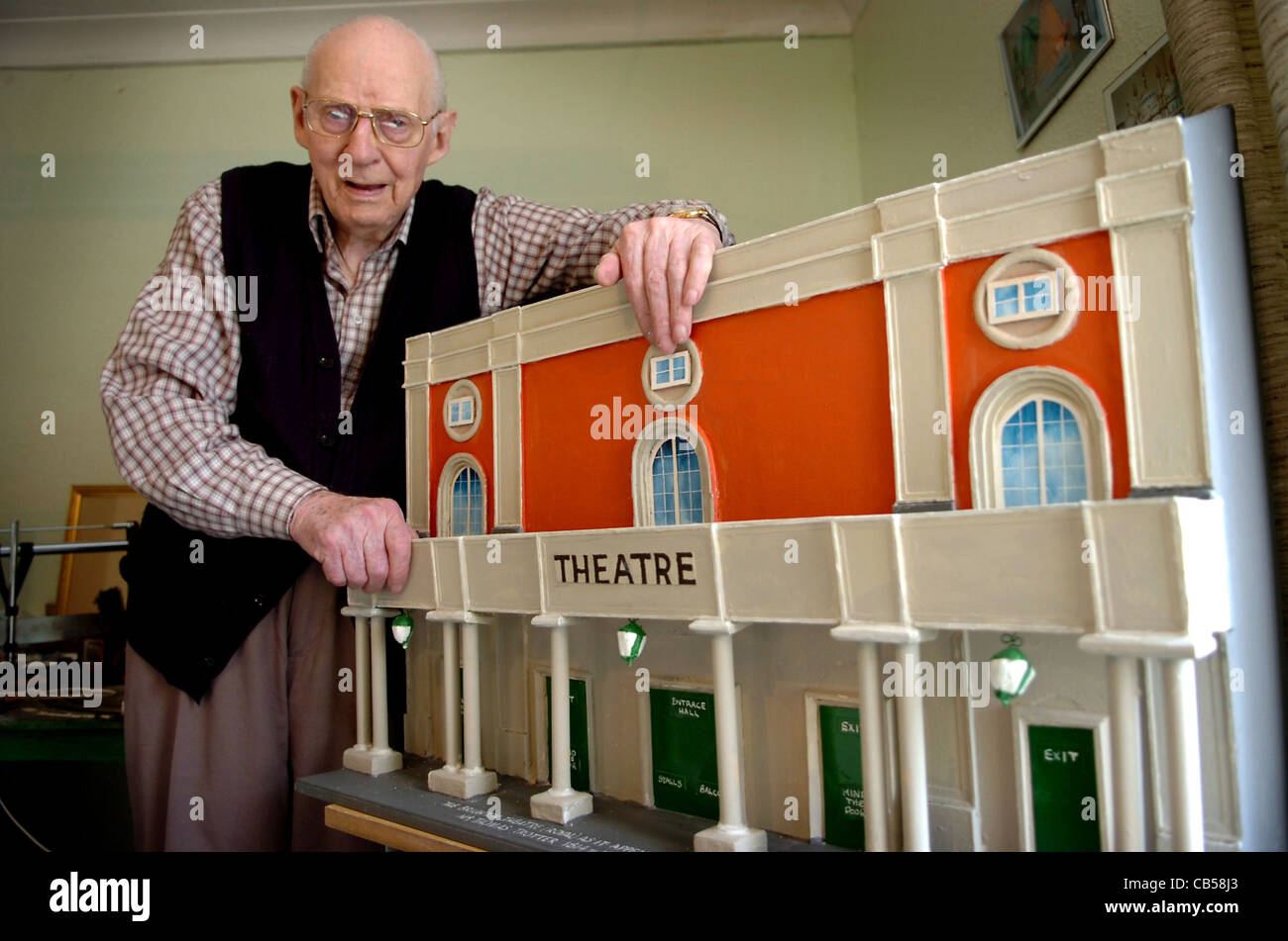 91 year old Ted Bayley from Worthing with a model of Brightton's Theatre Royal he has made to mark it's 200th birthday 2007 Stock Photo
