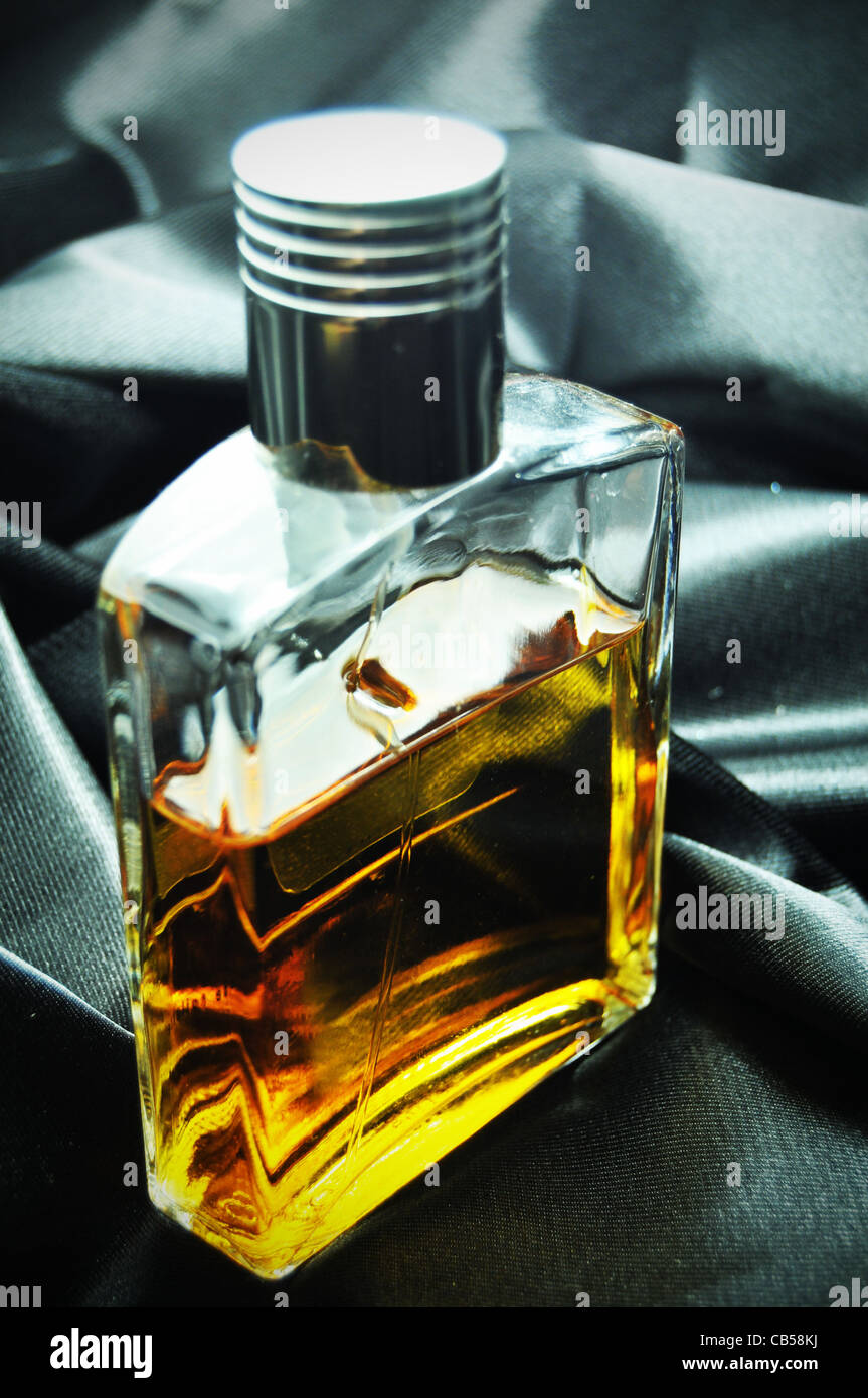 Men fragrance hi-res stock photography and images - Alamy