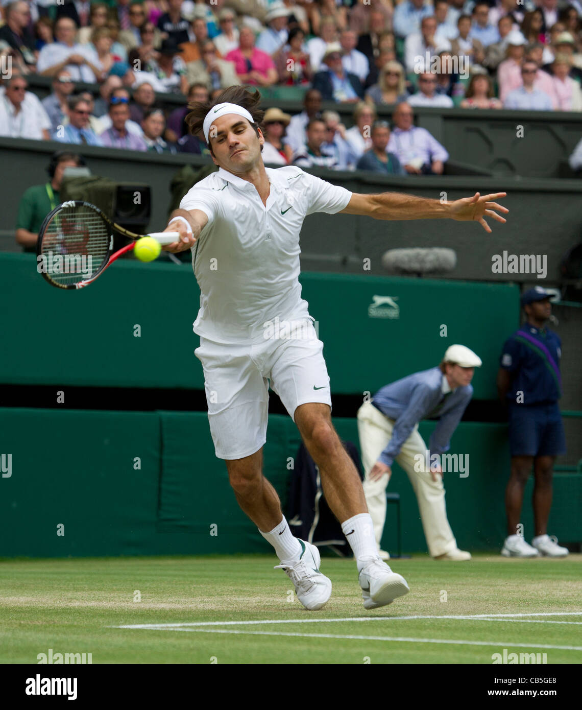 Roger federer wimbledon action images hi-res stock photography and images -  Alamy