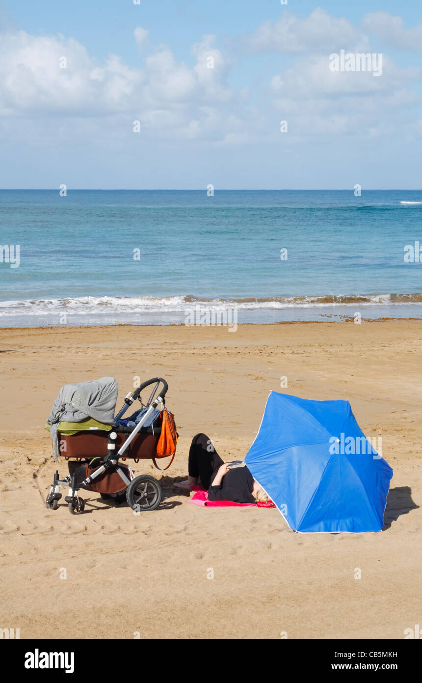 Baby pram beach hi res stock photography and images Alamy