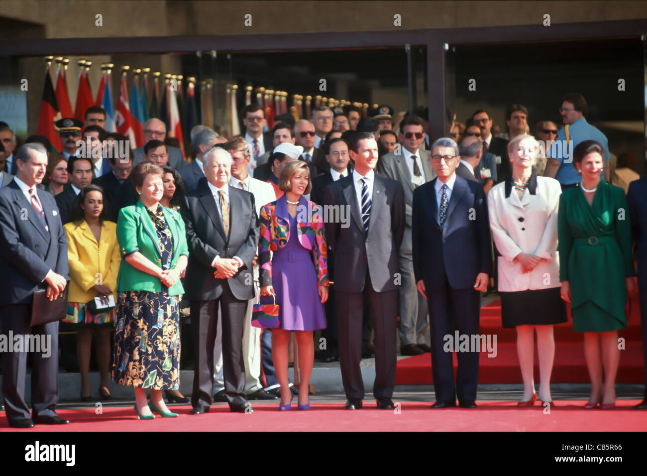 United Nations Conference on Environment and Development, Rio de Janeiro, Brazil, 3rd to 14th June 1992. World leaders photo call: front row: Gro Harlem Bruntland, Brazilian President Fernando Collor de Mello and his wife, UN Secretary General Boutros Boutros Ghali. Stock Photo