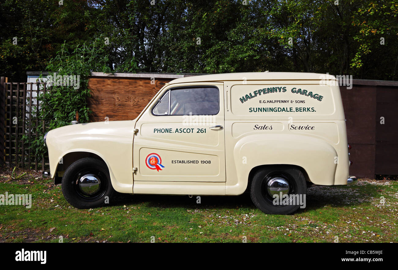 Austin A35 van 1936 traders vehicle Stock Photo