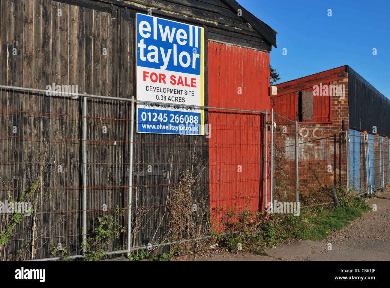 Land for sale sign hires stock photography and images Alamy