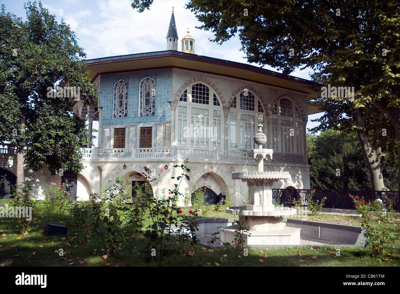 One of many elegant pavilions in the gardens of the vast complex that is Istanbul's Topkapi palace museum Stock Photo
