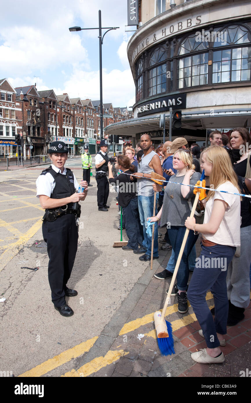 Aftermath of the summer riots and looting across London this August 2011, Clapham London UK. Photo:Jeff Gilbert Stock Photo