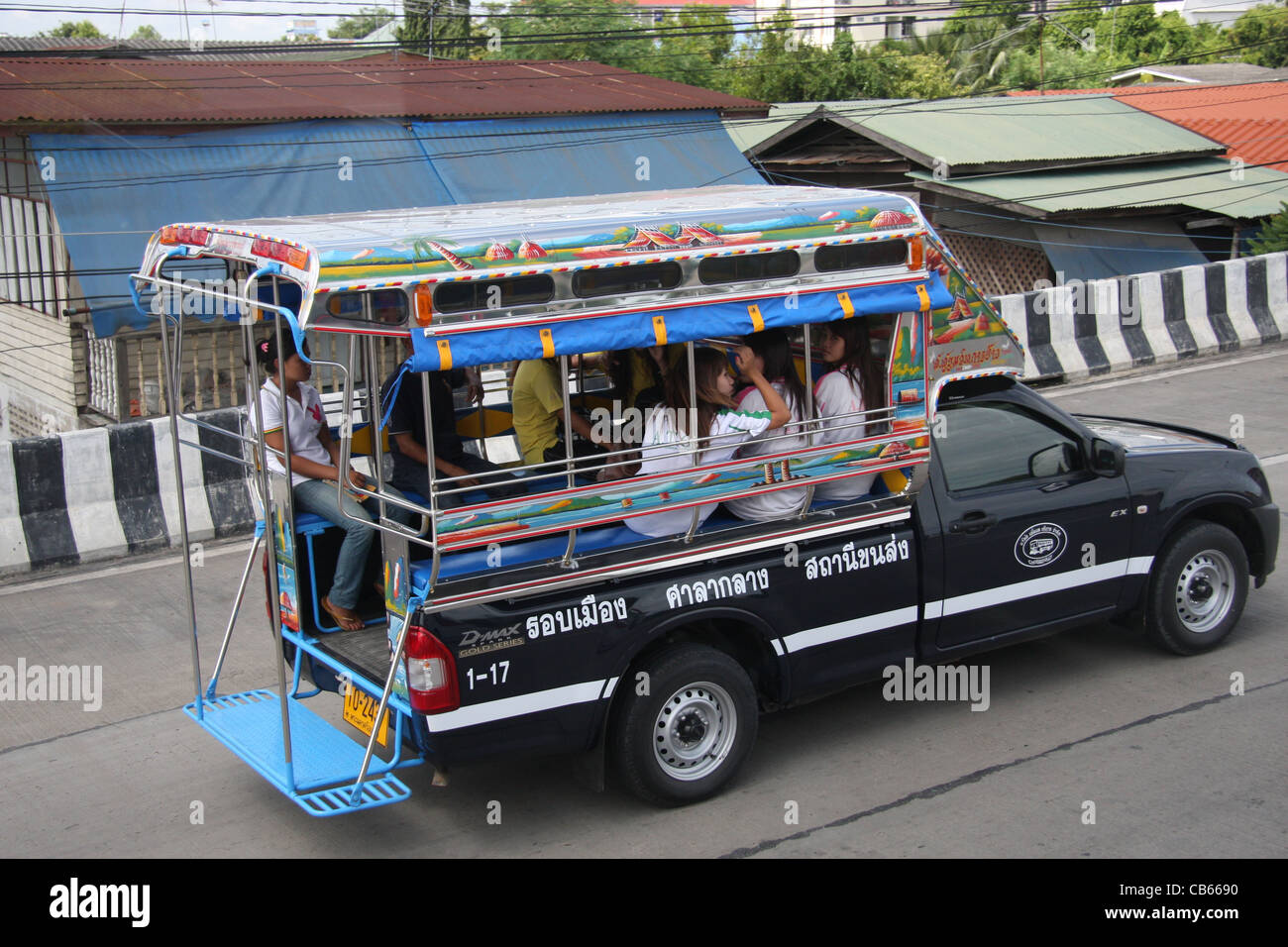 10 Bus remodel ideas  mobile boutique, mobile fashion truck, bus