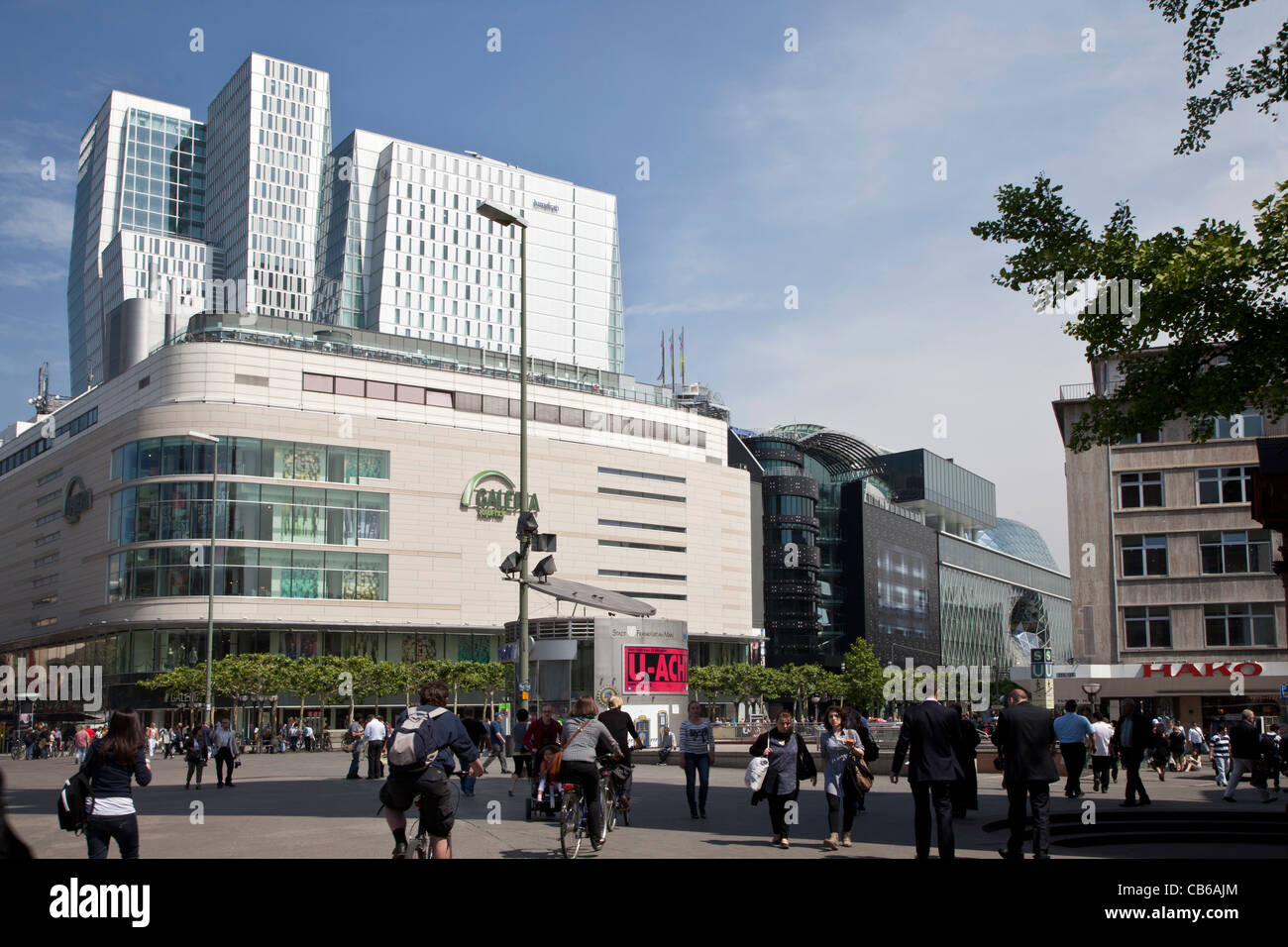 Shopping Mall Frankfurt Am Main Hesse Germany Stock Photo Alamy shopping-mall-frankfurt-am-main-hesse-germany-stock-photo-alamy