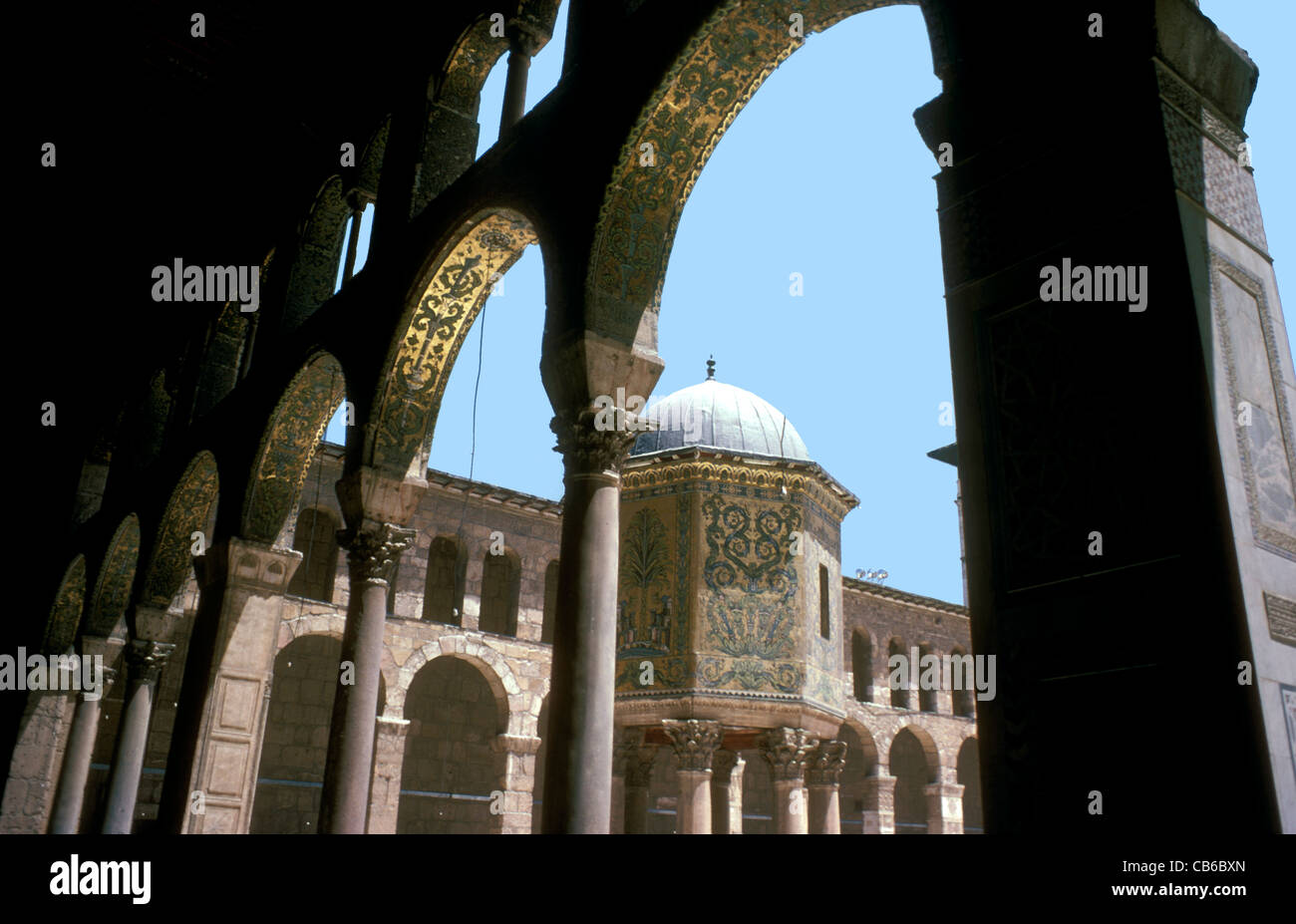 Umayyad Mosque courtyard with the Treasury, Damascus, Syria. Built 715CE. Stock Photo