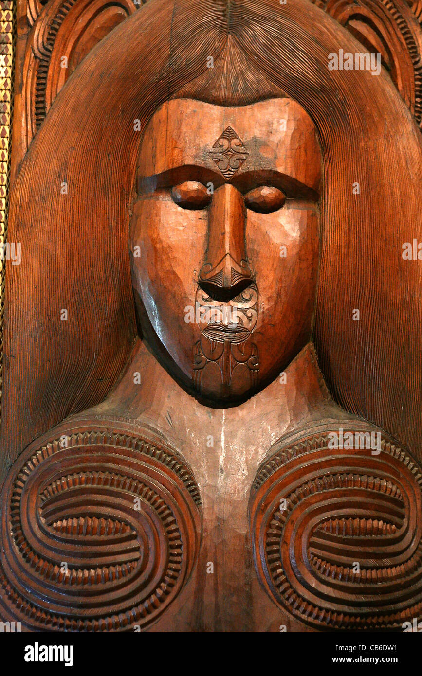 Maori wooden carving, New Zealand Stock Photo Alamy