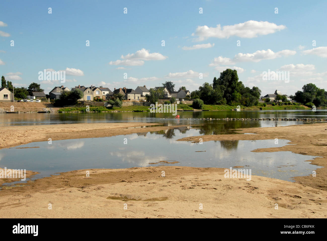 Looking across from the Île de Béhuard across the sand banks  of Loire to its southern banks a low tide, Maine-et-Loire Stock Photo