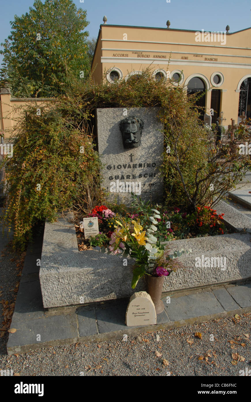 Grave with headstone of Giovanni Guareschi, author of Don Camillo and Peppone, in Roncole Verdi in Emilia-Romagna, Italy Stock Photo