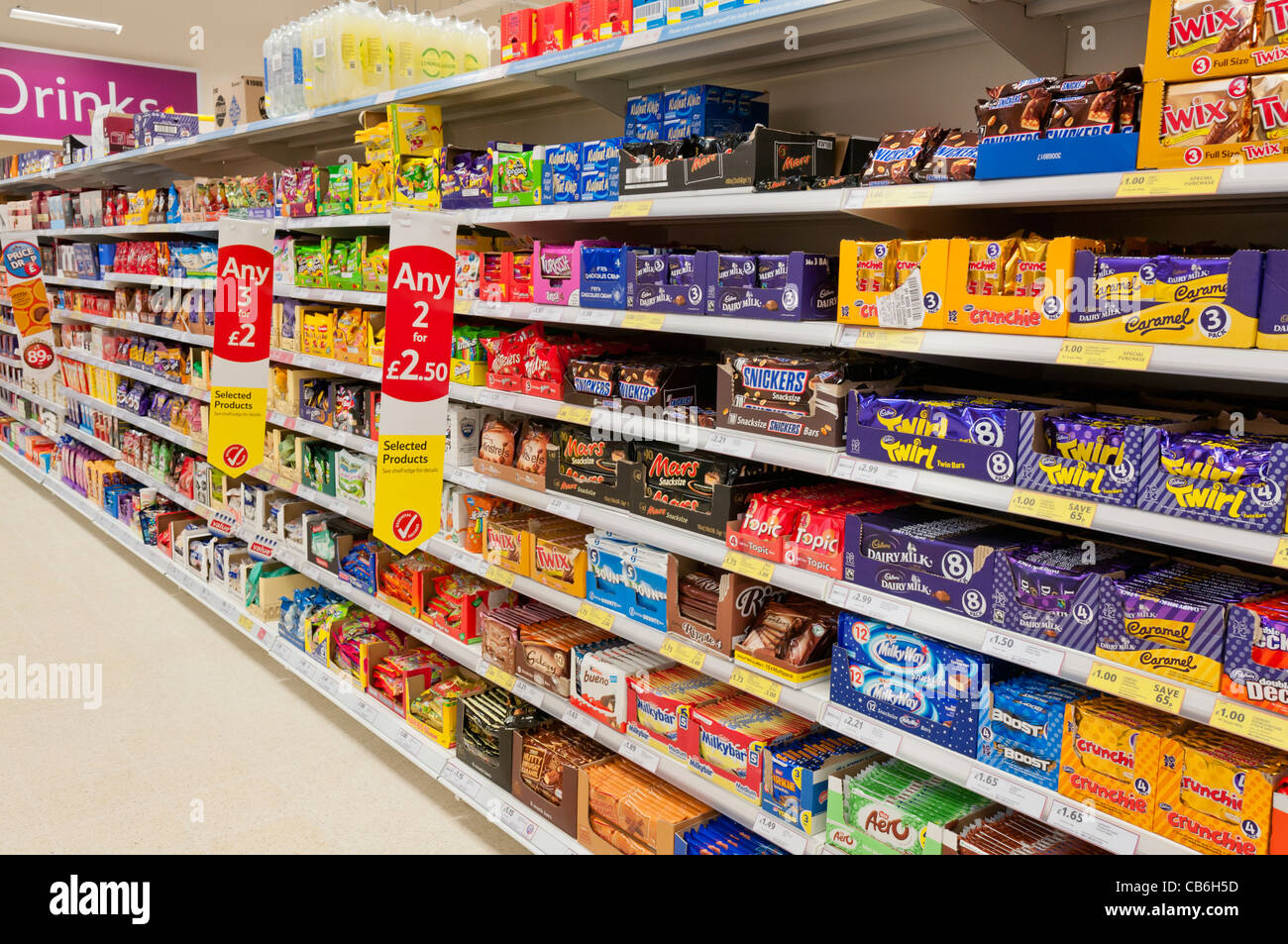 Tesco supermarket shelves hi-res stock photography and images - Alamy