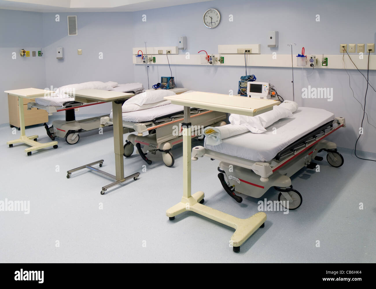modern and comfortable equipped hospital room Stock Photo Alamy