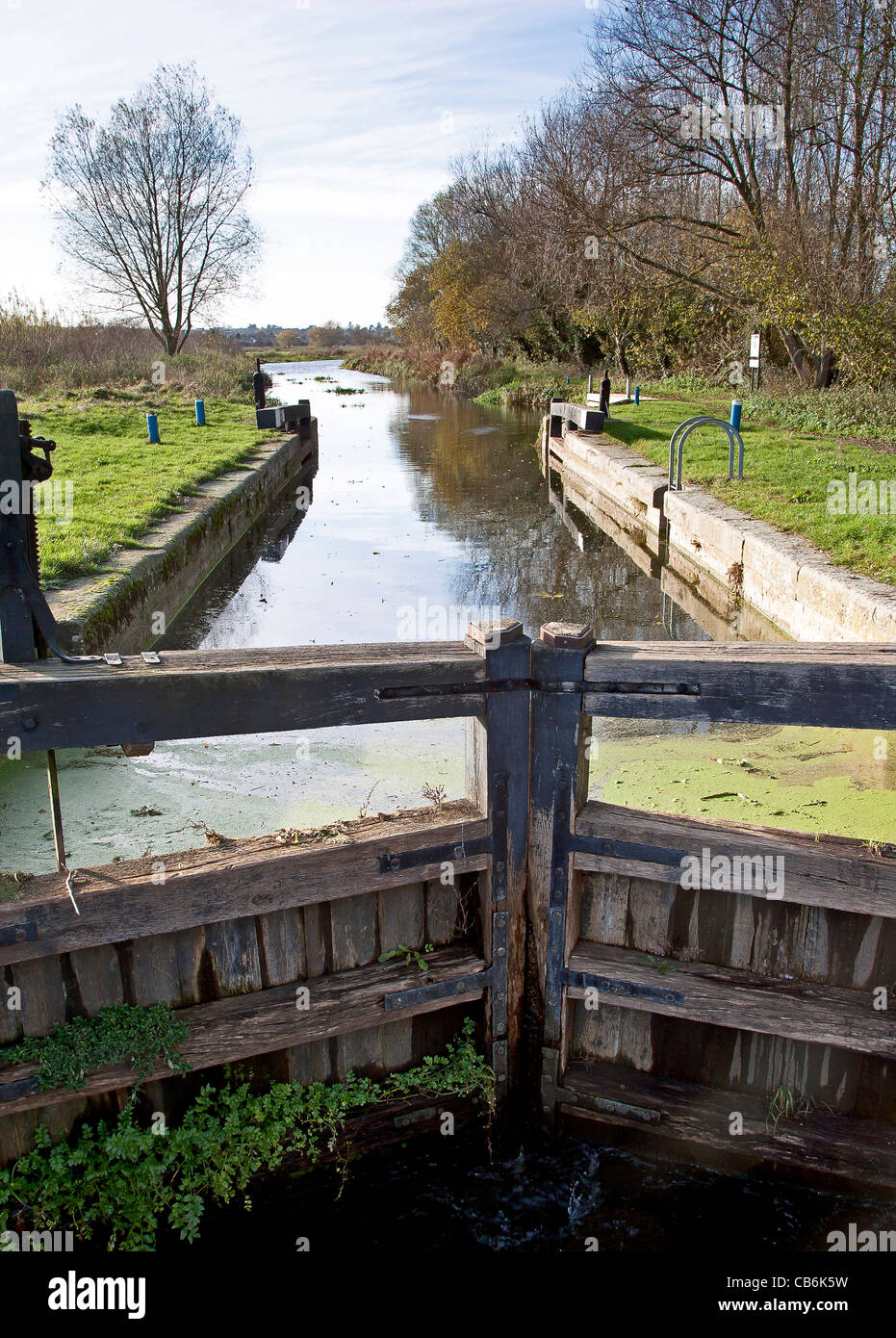 lock gates on the chelmer navigation in chelmsford Stock Photo Alamy