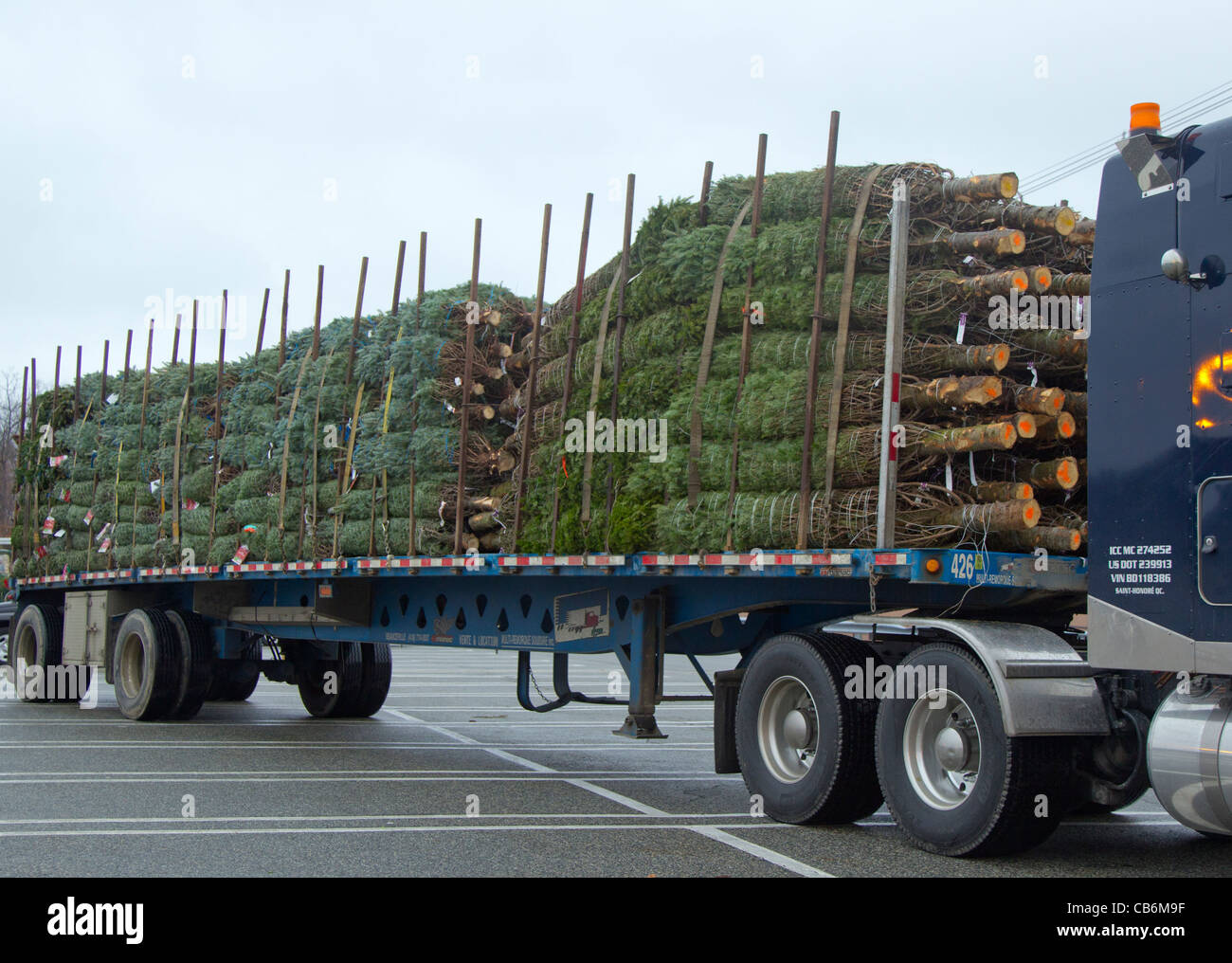 Truckload hires stock photography and images Alamy
