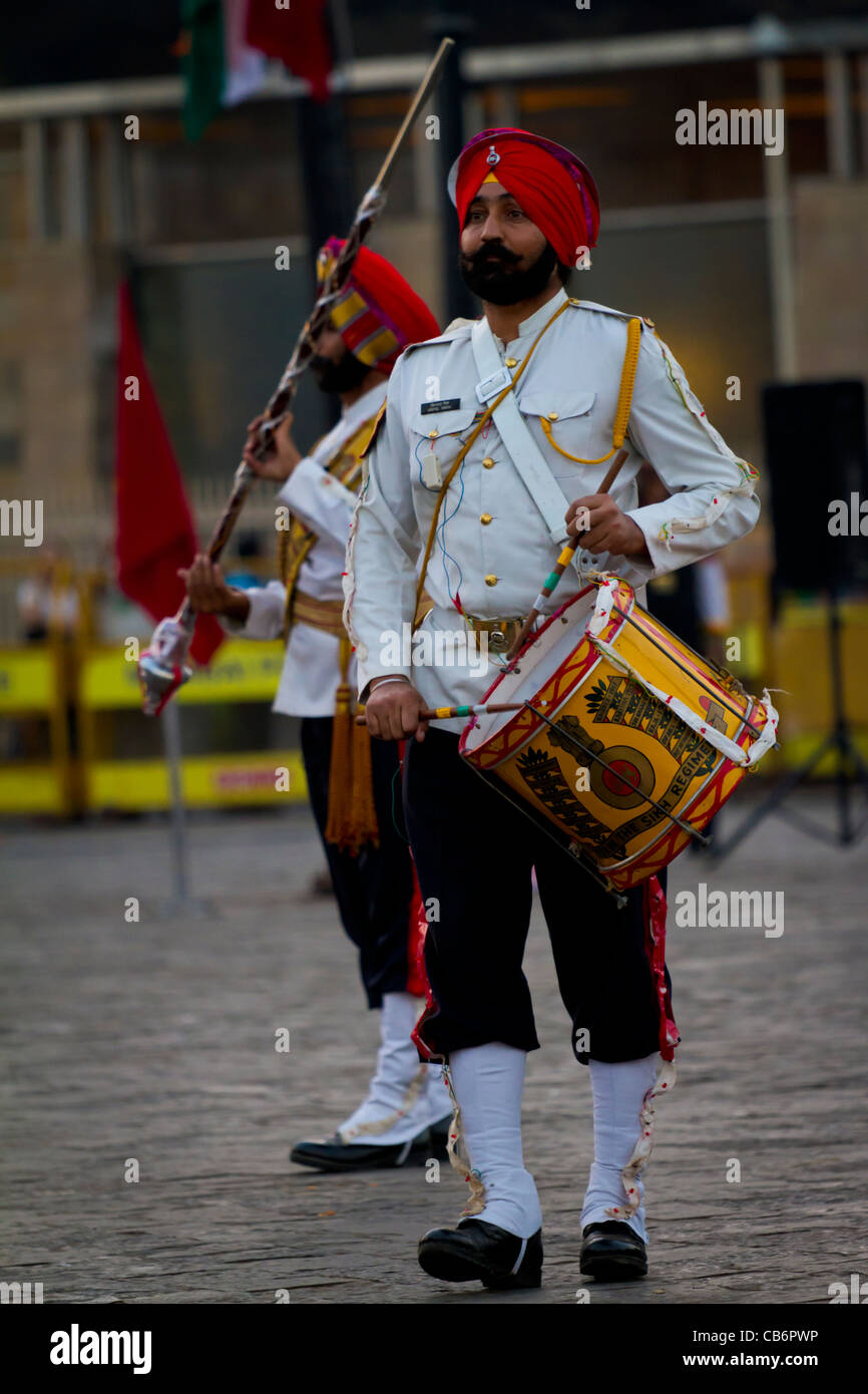 Military snare drum hi-res stock photography and images - Alamy