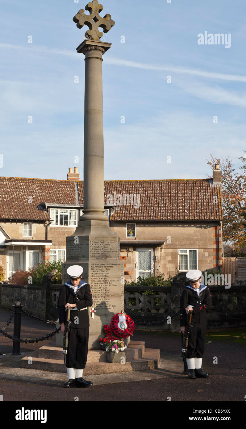 CENOTAPH LYDNEY Glos ON REMEMBRANCE SUNDAY 2011BEFORE CIVIC LEADERS LAY WREATHS. SEA SCOUTS GUARDING CENOTAPH. Stock Photo