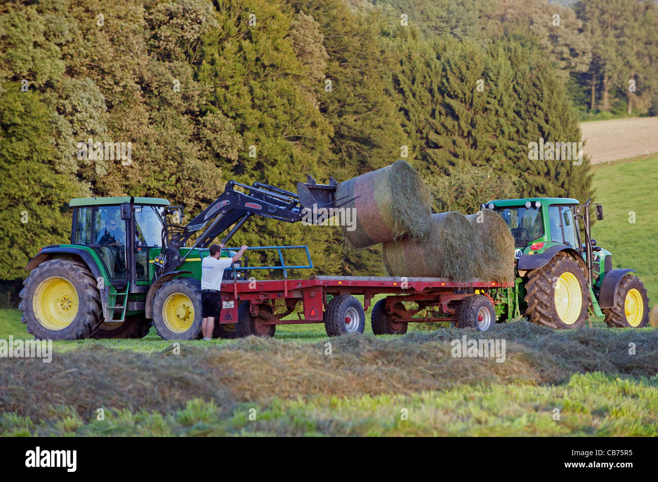 Hay loader hi-res stock photography and images - Alamy