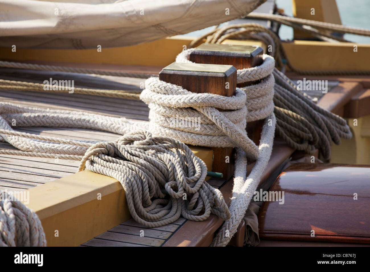 Coiled lines hi-res stock photography and images - Alamy