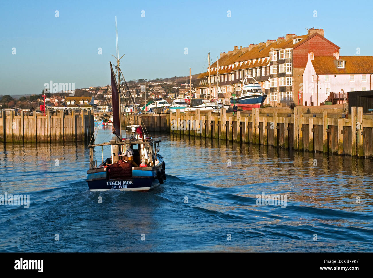 Fishing Boat West Bay Bridport Stock Photo - Alamy