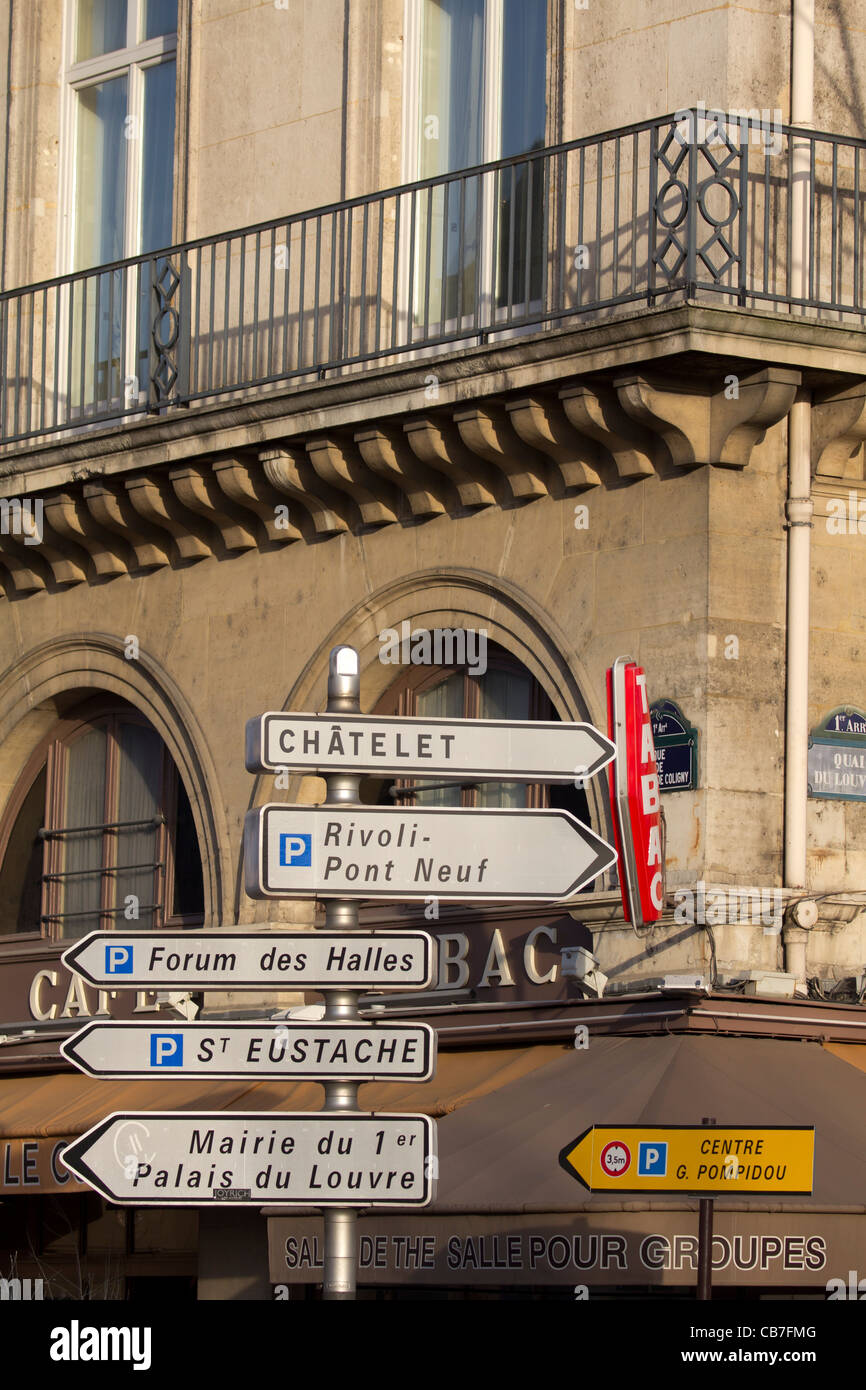 Paris Signs Directions High Resolution Stock Photography and Images - Alamy