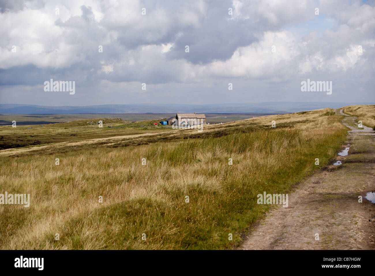 Stonesdale Moor, approaching Tan Hill Inn highest pub in Great Britain, Pennine Way near Keld Yorkshire Dales National Park, North Yorkshire, England Stock Photo