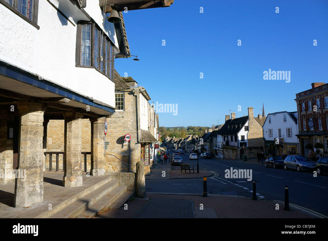 Burford High Street, Oxfordshire, England Stock Photo Alamy