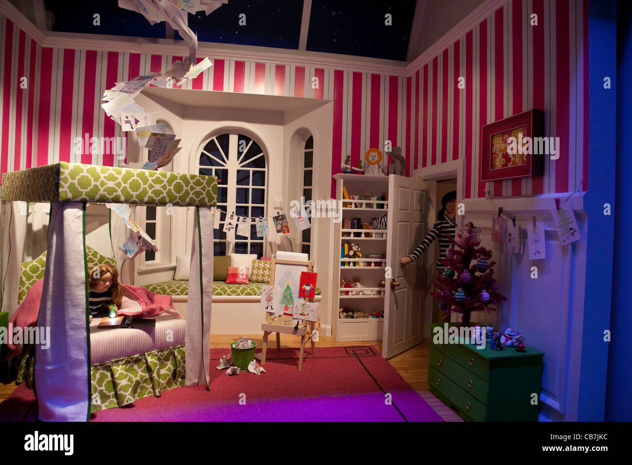 Christmas Windows, Lord & Taylor , NYC Stock Photo Alamy