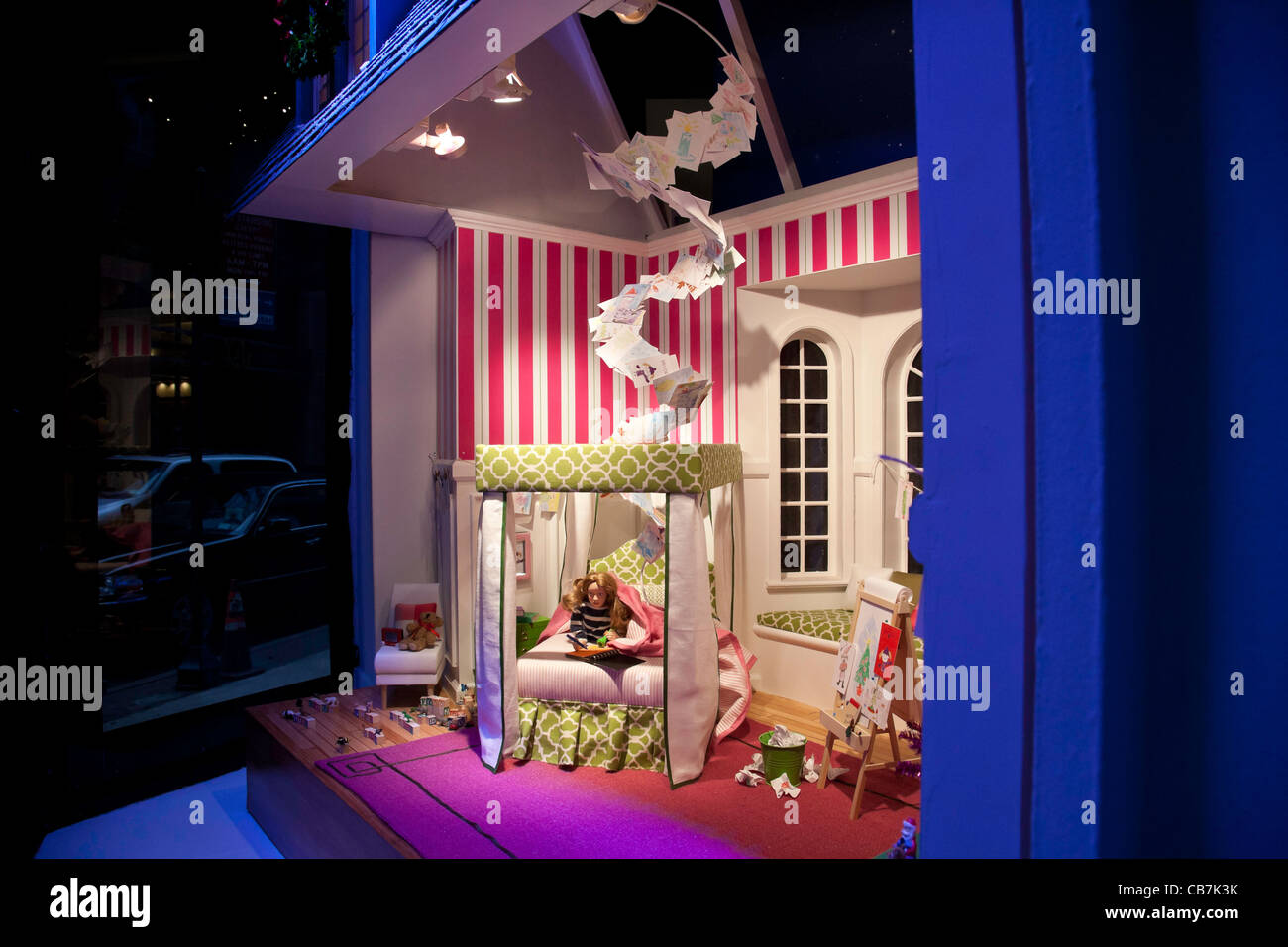 Christmas Windows, Lord & Taylor , NYC Stock Photo Alamy