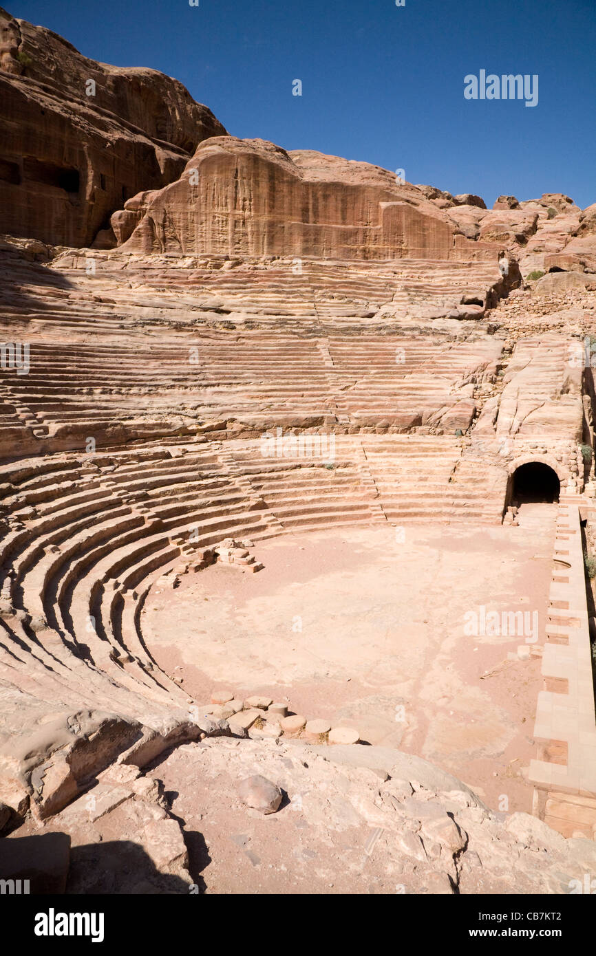 Ancient amphitheatre at the lost city of Petra. Jordan Stock Photo - Alamy