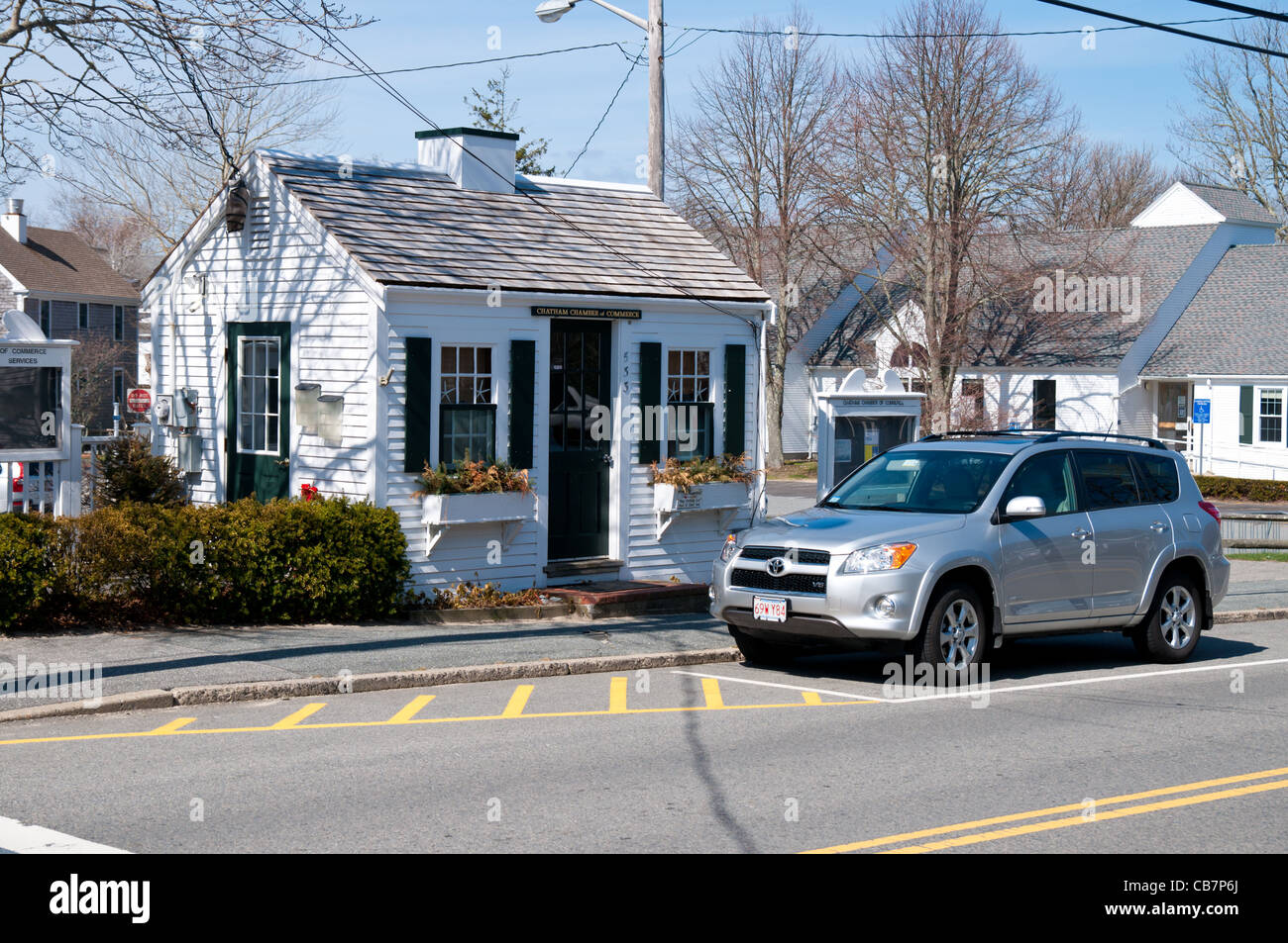 Chatham Chamber of Commerce cottage, Cape Cod Stock Photo Alamy