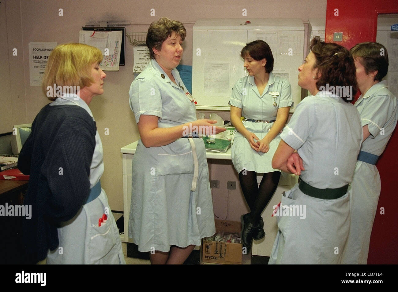 Hospital ward uk nurses hi-res stock photography and images - Alamy