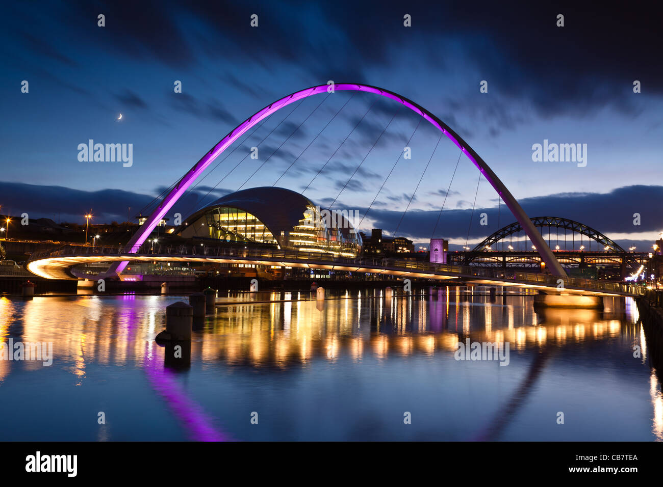 Millennium Bridge  spanning the River Tyne between Gateshead and Newcastle Stock Photo