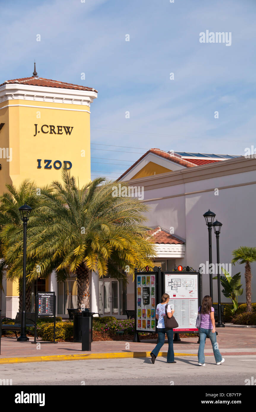 Premium Outlet shopping mall with tourists on International Drive, Orlando Florida Stock Photo