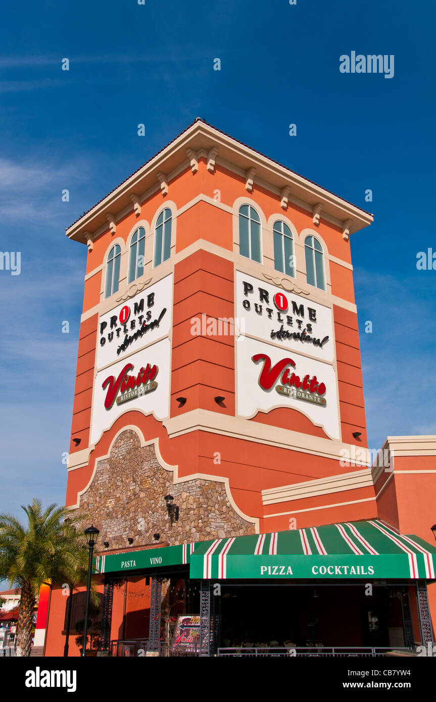 Mediabakery - Photo by Age Fotostock - Florida, Orlando, Premium Outlets,  shopping, Tommy Hilfiger, designer, clothing, outside, entrance.